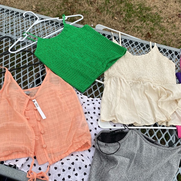 Cute Top Bundle S/M size - Picture 2 of 9